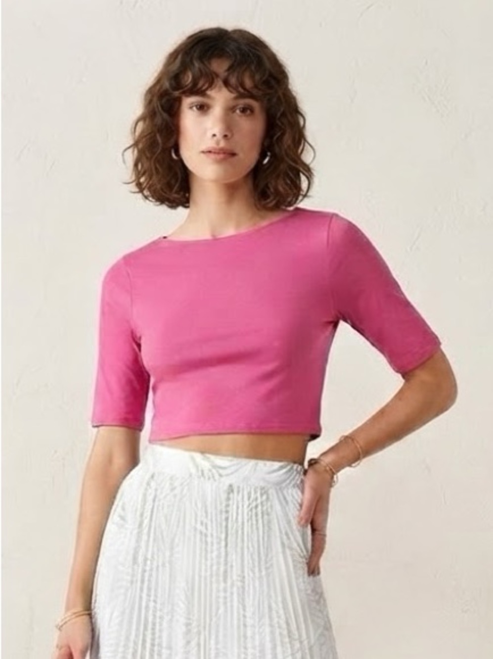 Naked Wardrobe Women's Fuchsia Cropped Short Sleeve Top